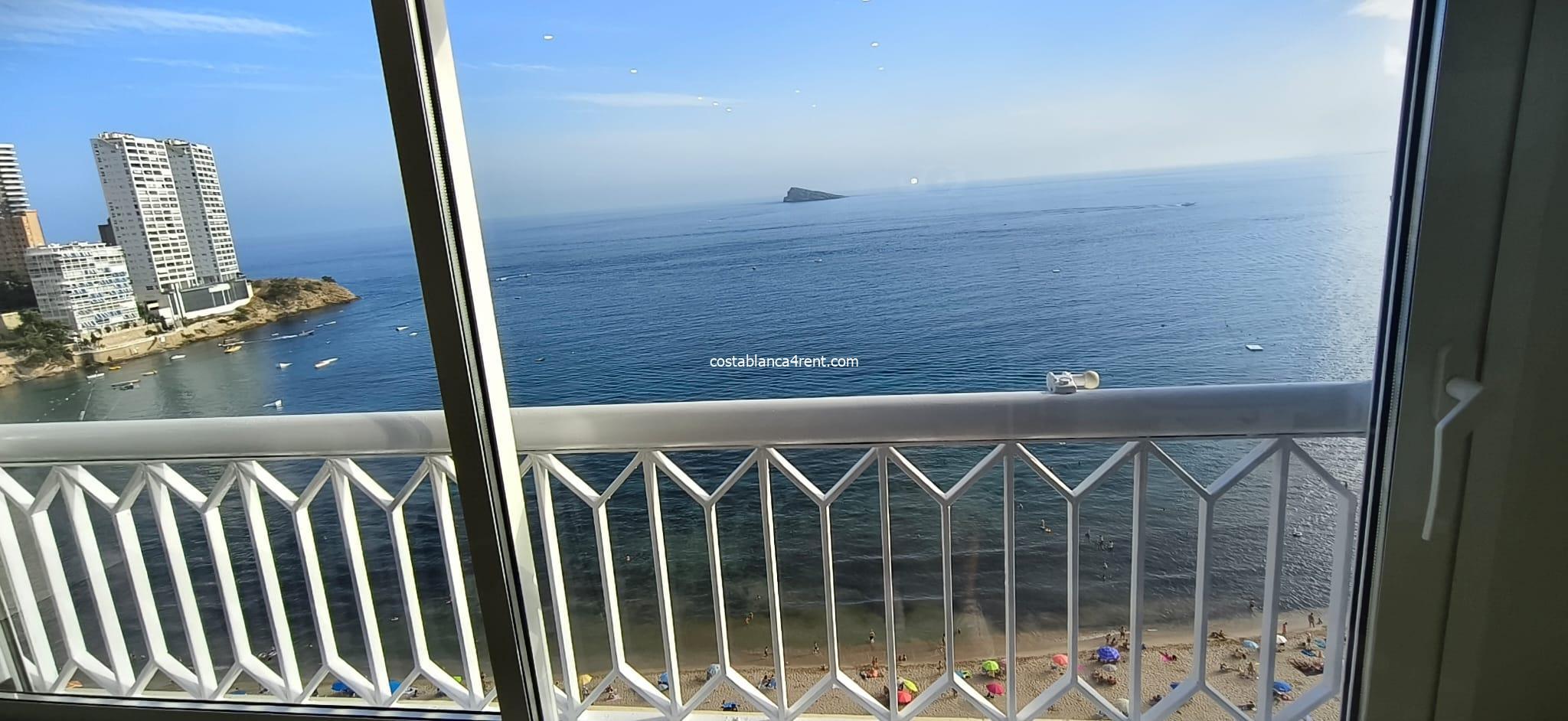 Fist line beach Benidorm, Levante